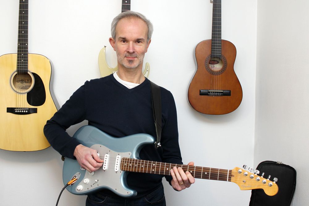 Pascal Gerard, professeur de guitare et de musique, Music All School